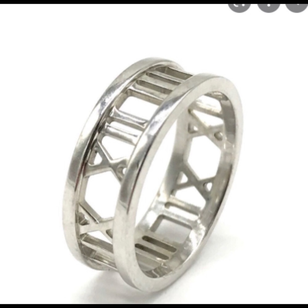 Tiffany & Co Atlas Ring